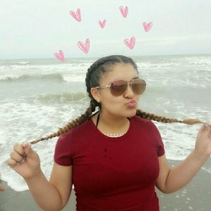 Meet your Posher, Kimberly